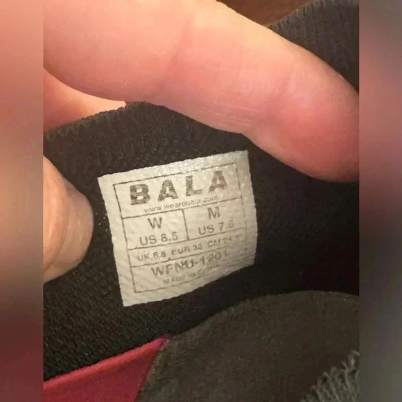 Bala Twelves Nocturnal Nurse shoes Women’s 8.5 Men’s 7.5 - Picture 15 of 15